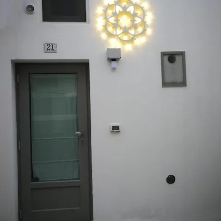 Le Luminarie Feriehus Mottola